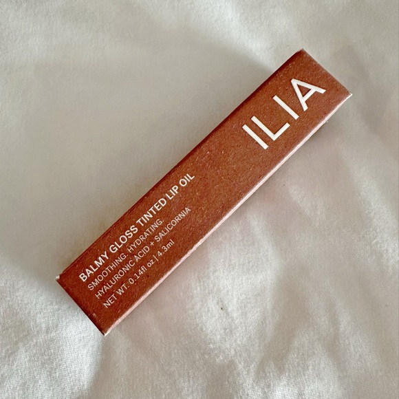New ILia Balmy Gloss Tinted Lip Oil - Picture 2 of 6